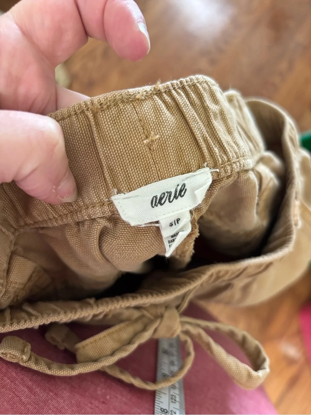 American Eagle Aerie Cargo Jogger Pants Size Small Tan Drawstring Utility Casual